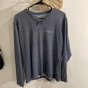 Columbia long sleeve, Size M but fits like a large